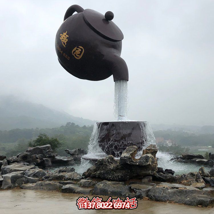 這款創意玻璃鋼懸空流水擺件，是一款非常適合大型園林景區及戶外空間裝飾的藝術品